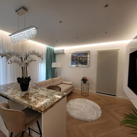 Grozavesti Luxury Apartment With 2 Rooms Bucareste Exterior foto